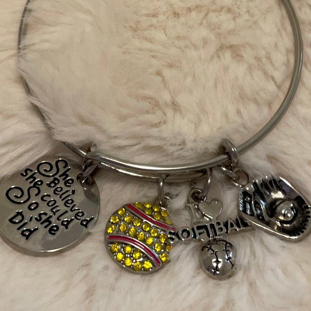HUTIMY  Softball Bracelet Like New